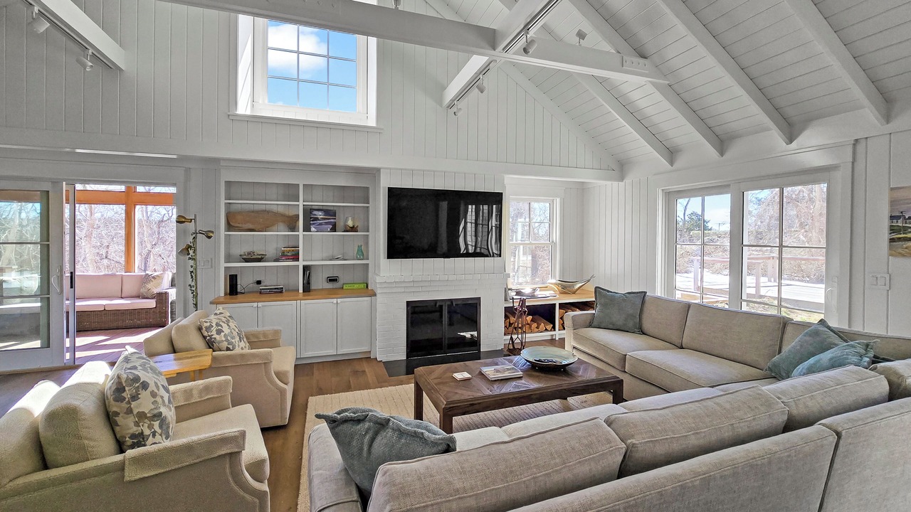 Photo of Livingroom in North Truro