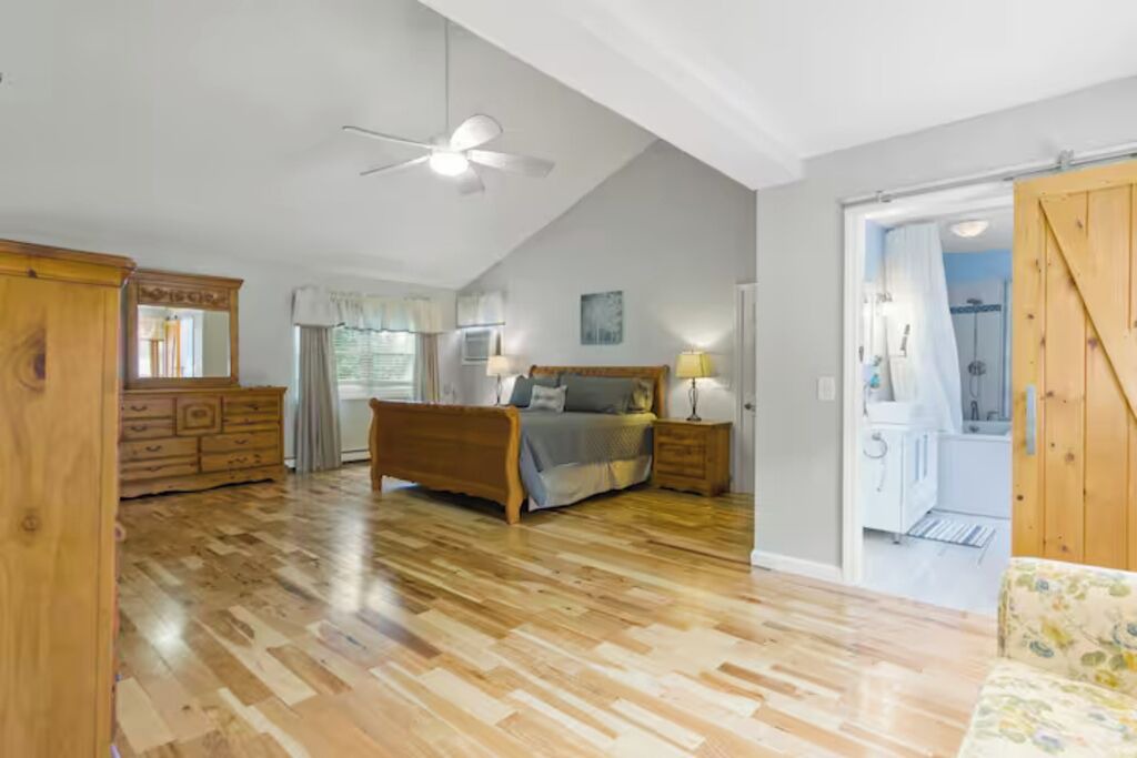 Photo of Bedroom in Weare