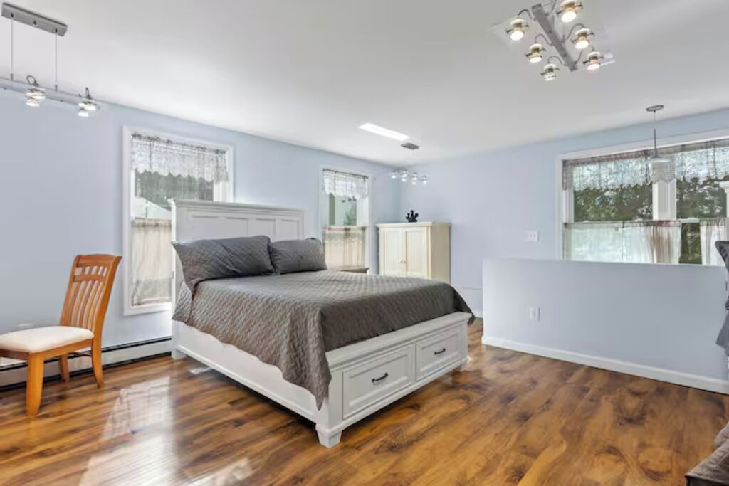 Photo of Bedroom in Weare