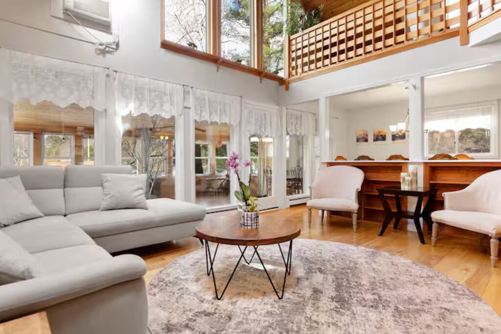 Photo of Livingroom in Weare