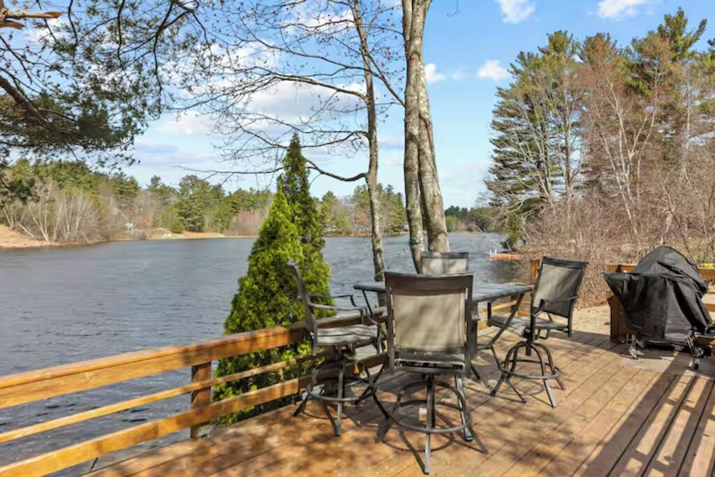 Photo of Outdoor in Weare