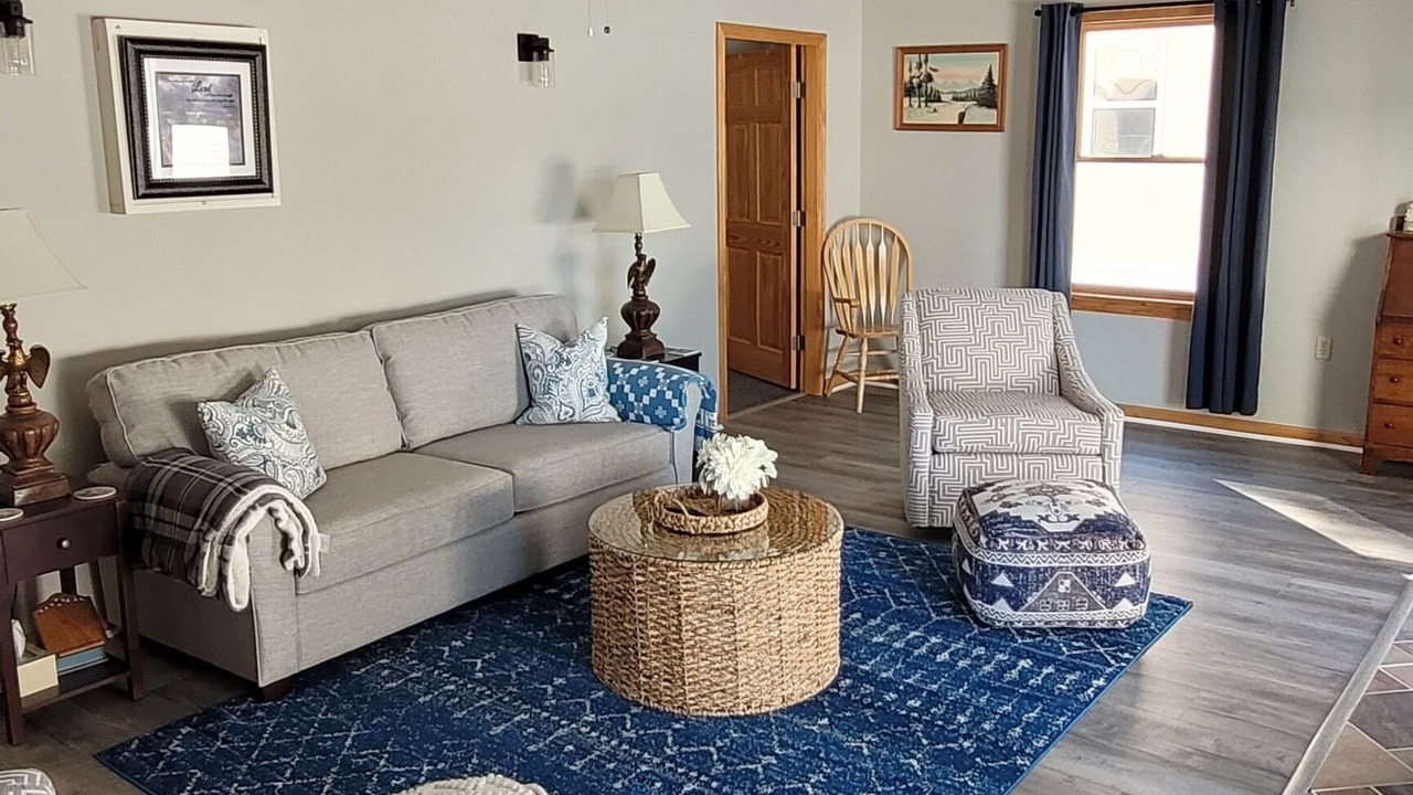 Photo of Livingroom in Ellsworth