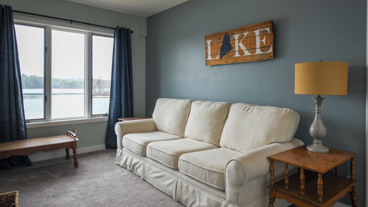 Photo of Livingroom in Raymond