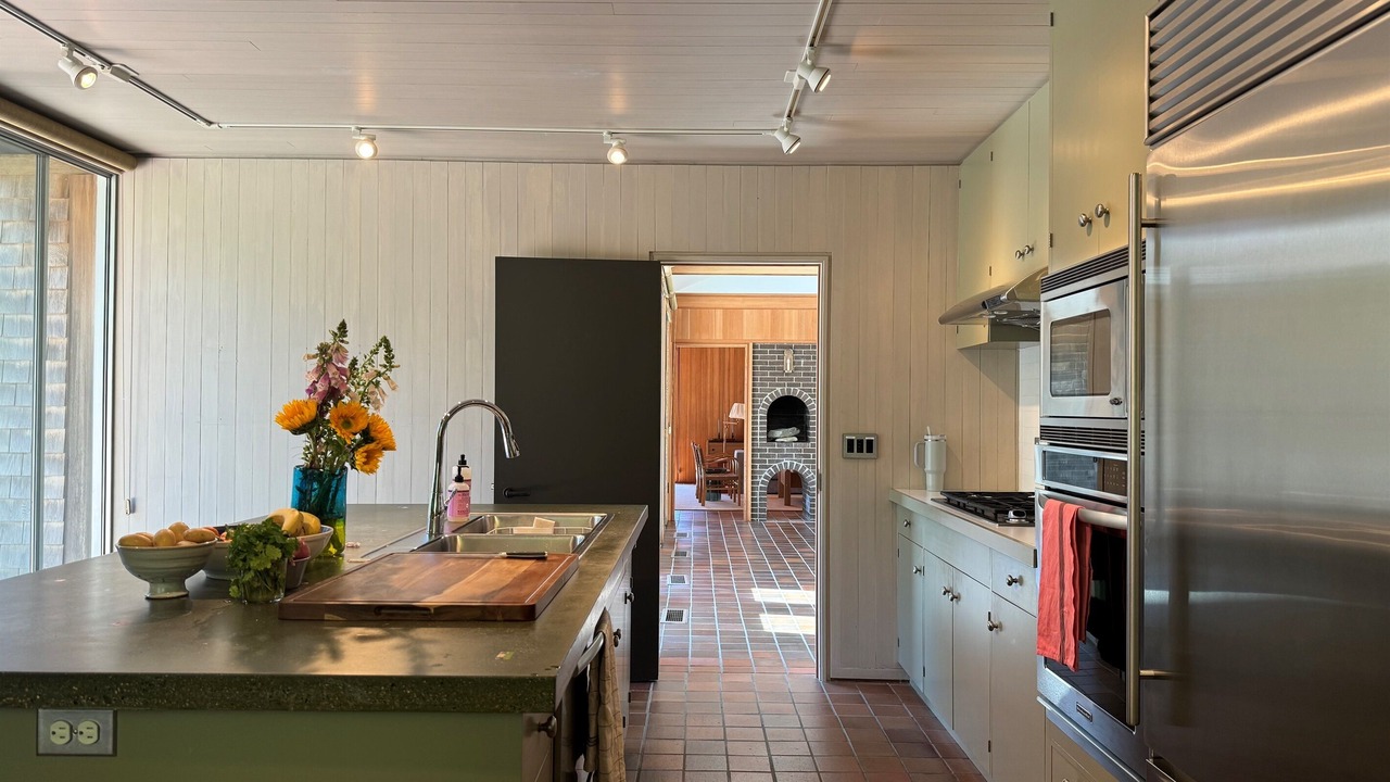 Photo of Others in Chilmark