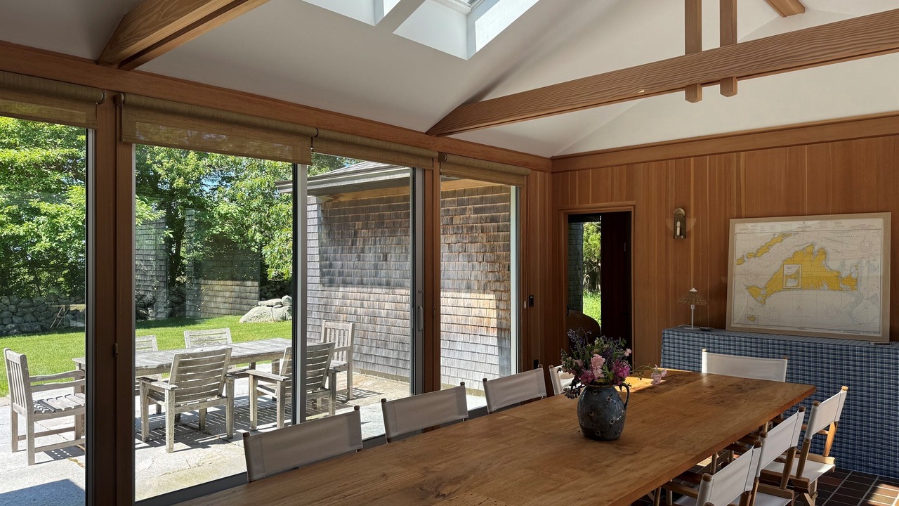 Photo of Livingroom in Chilmark