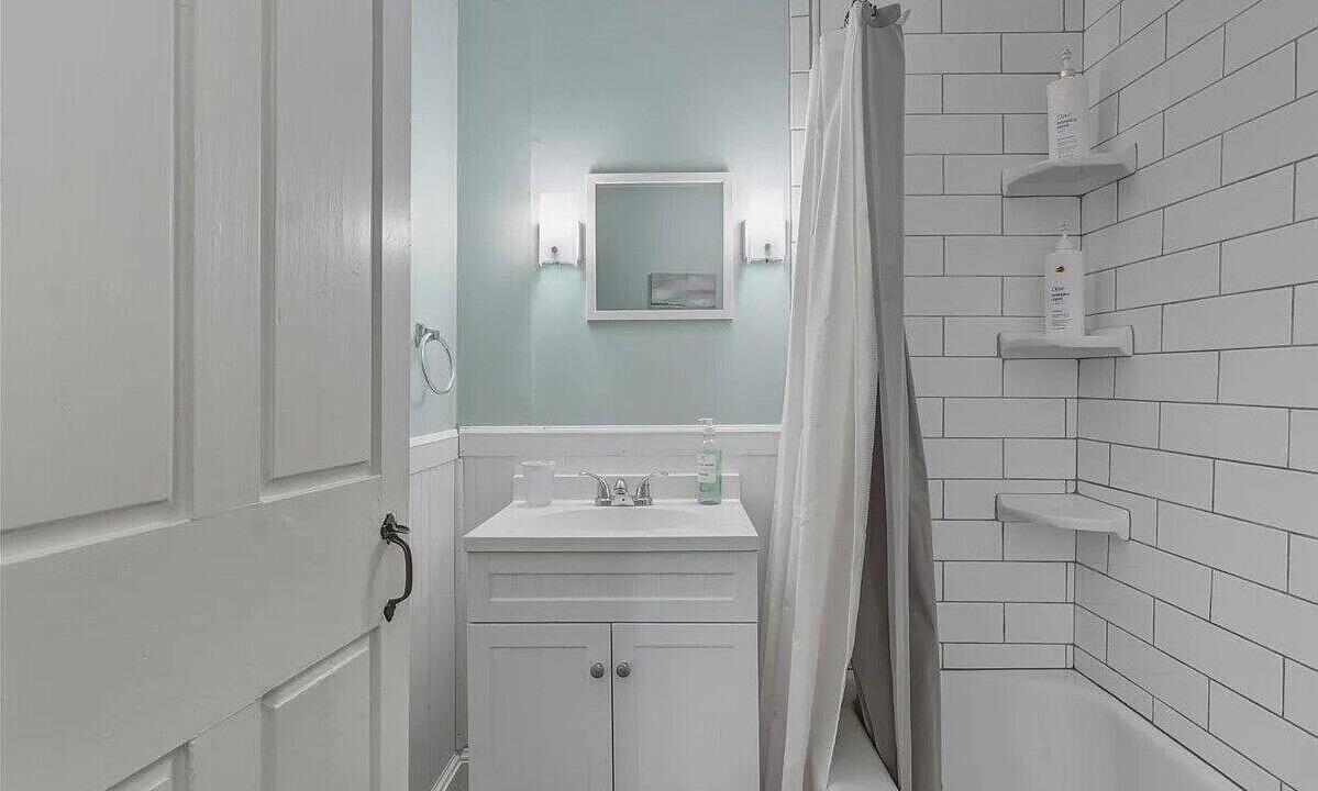 Photo of Bathroom in Johnson