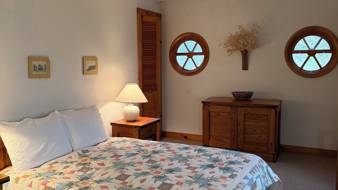 Photo of Bedroom in West Tisbury