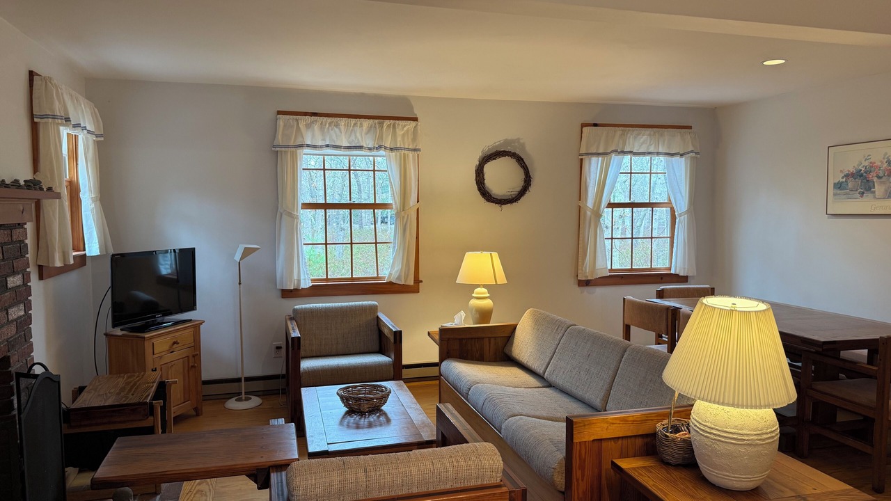 Photo of Livingroom in West Tisbury