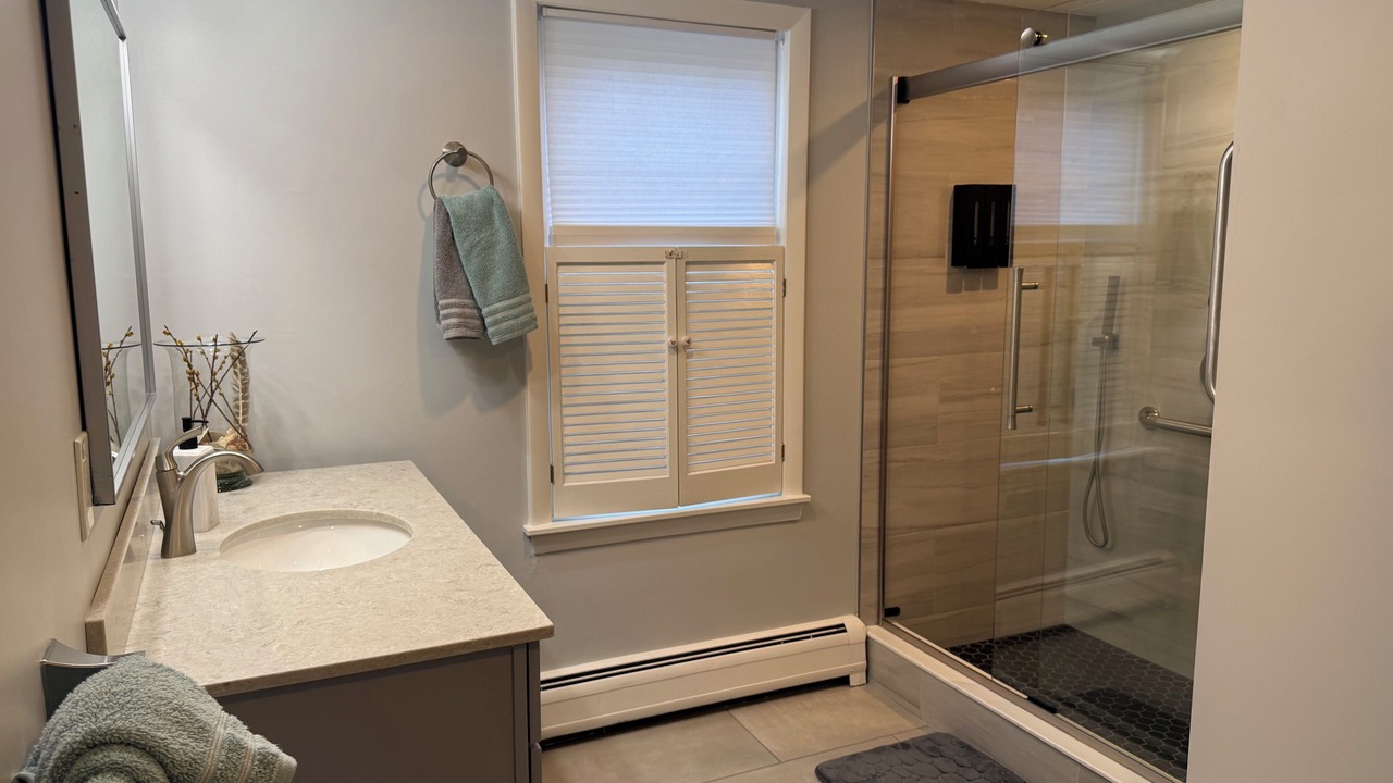 Photo of Bathroom in Harbor View - Orient Heights