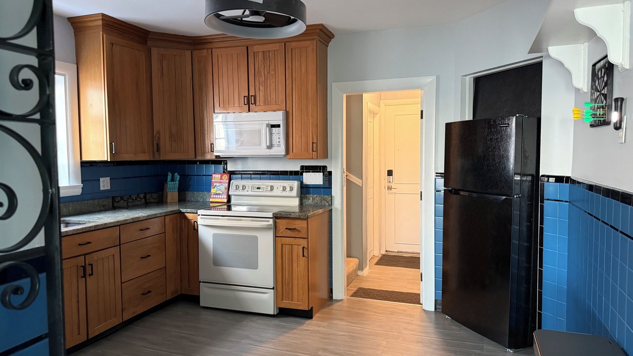 Photo of Kitchen in Harbor View - Orient Heights