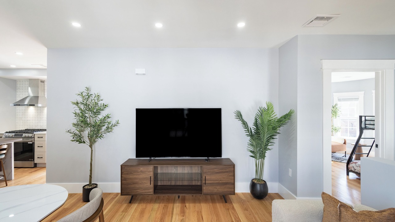 Photo of Livingroom in Neponset - Port Norfolk
