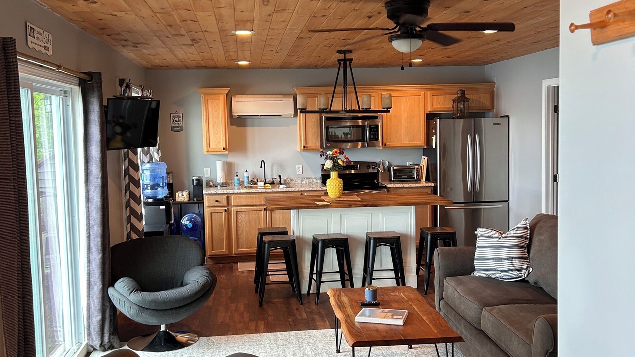 Photo of Livingroom in Franklin County