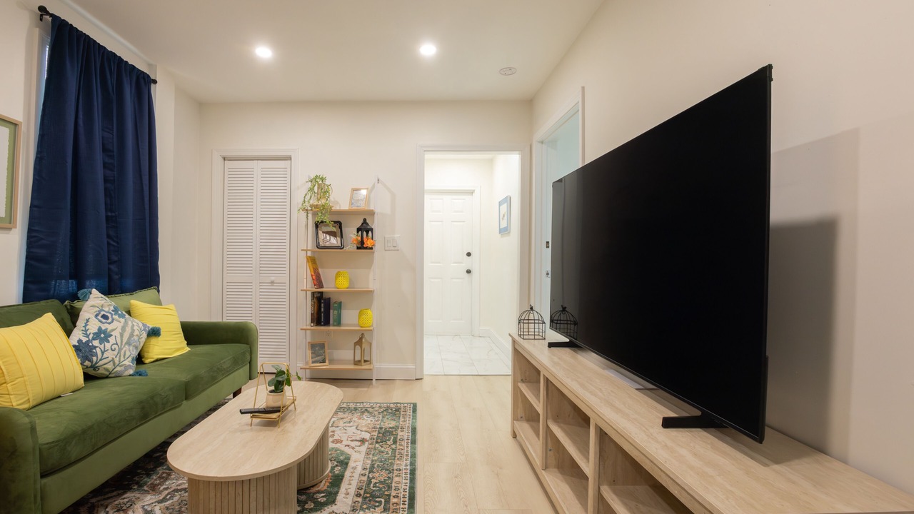 Photo of Livingroom in Dorchester