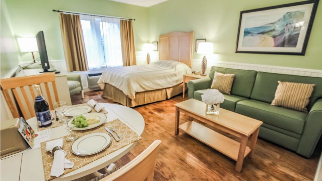Photo of Bedroom in West Yarmouth