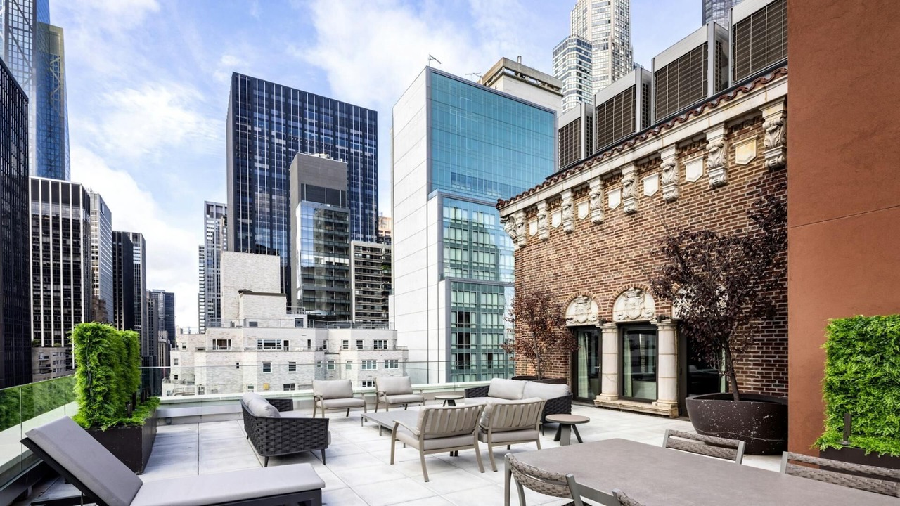 Photo of Outdoor in Central Park South