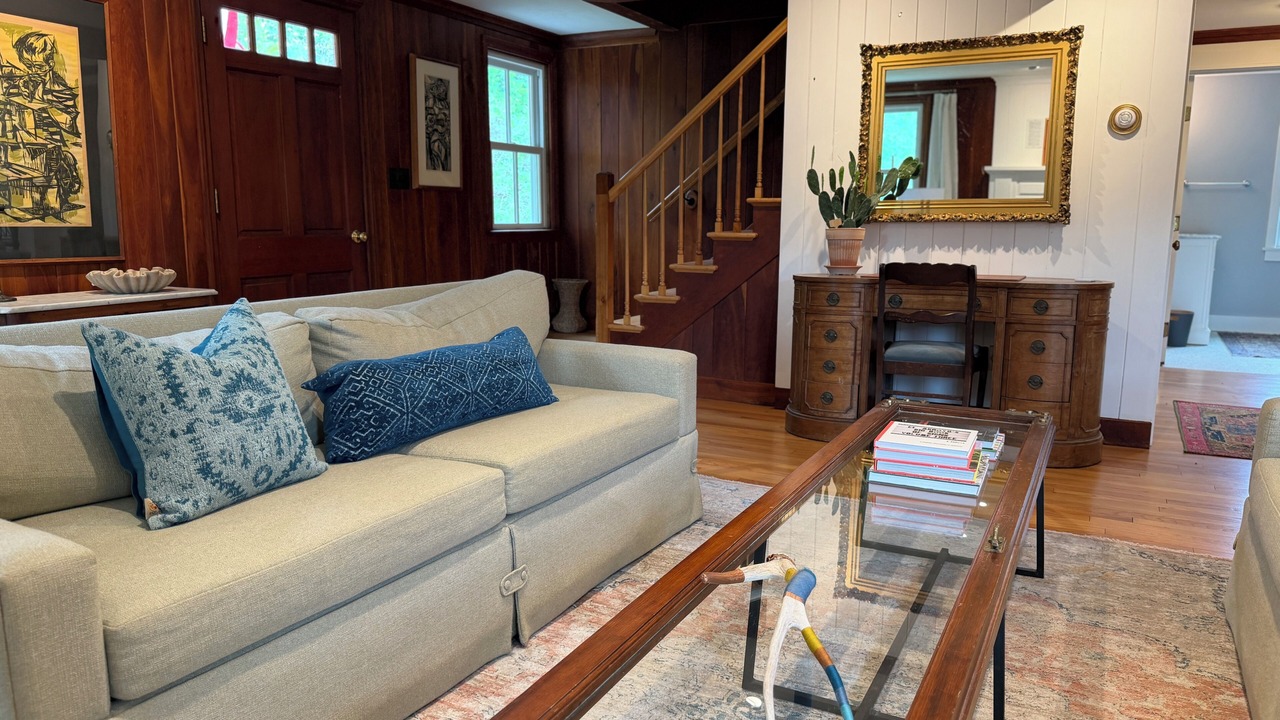 Photo of Livingroom in Manchester Center