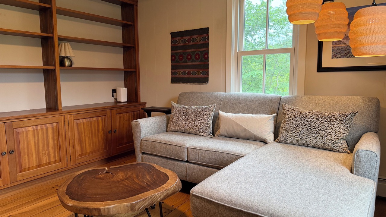 Photo of Livingroom in Manchester Center