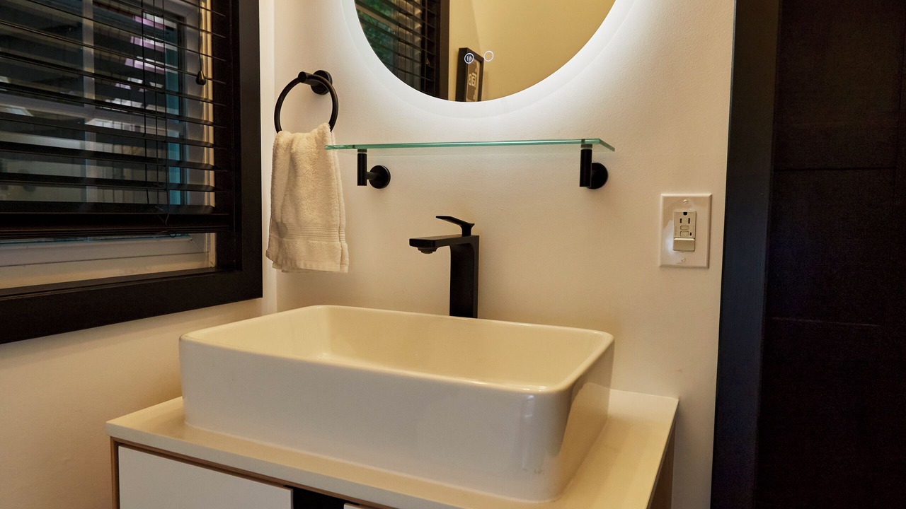 Photo of Bathroom in East Jamaica