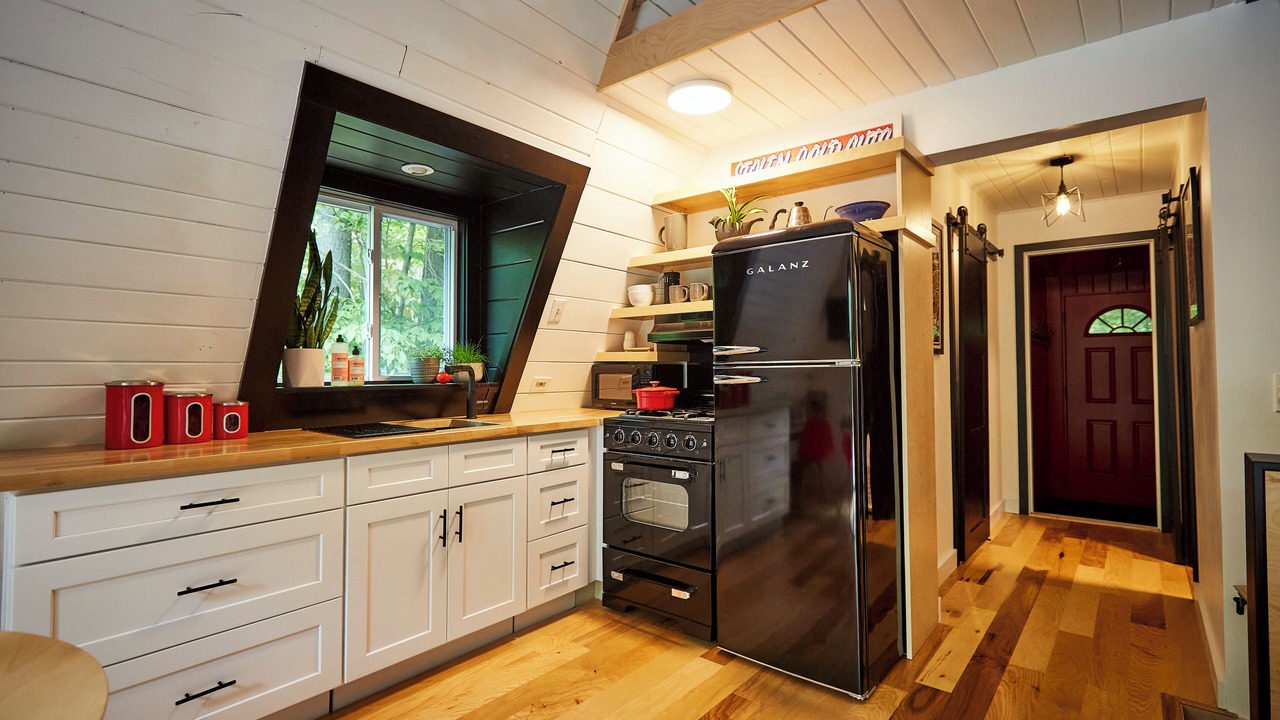 Photo of Kitchen in East Jamaica
