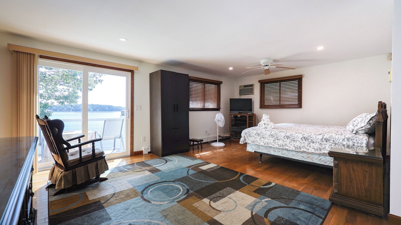 Photo of Bedroom in Mashpee