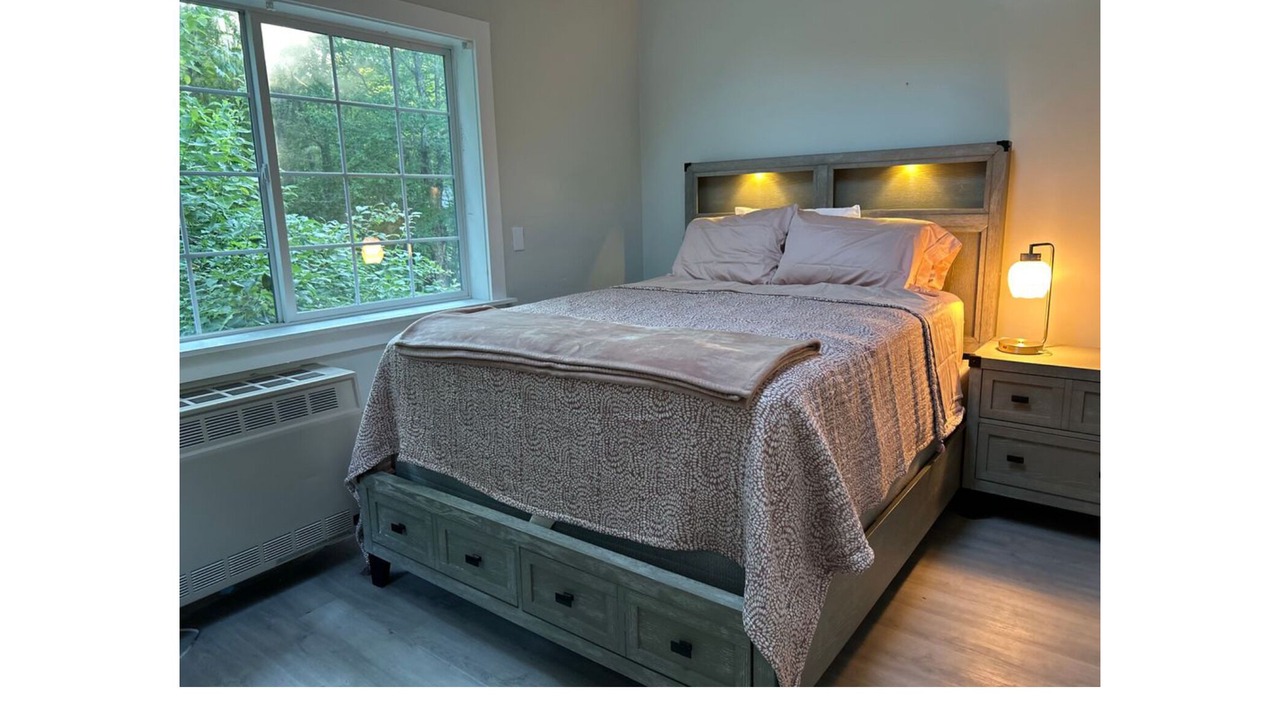 Photo of Bedroom in Lyman