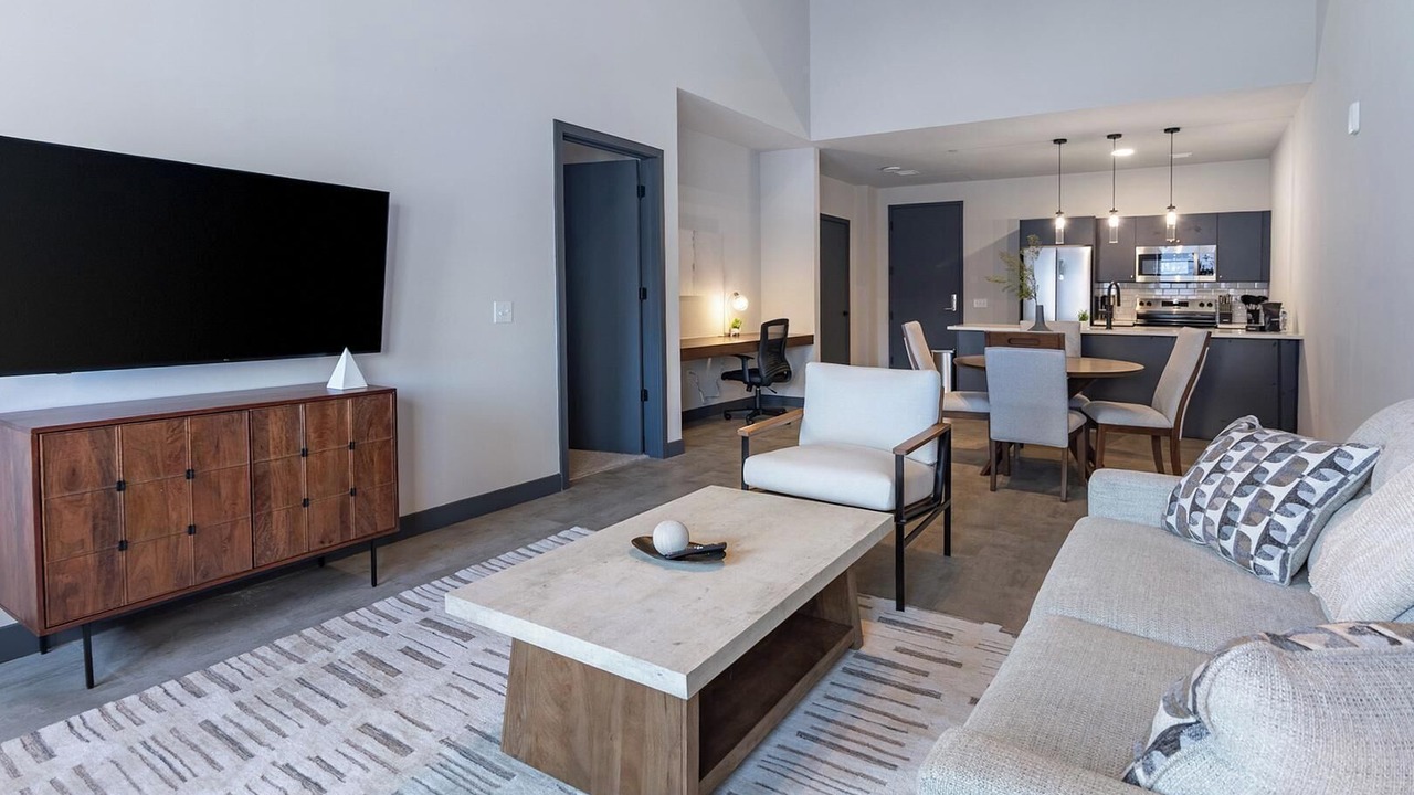 Photo of Livingroom in Downtown Hartford