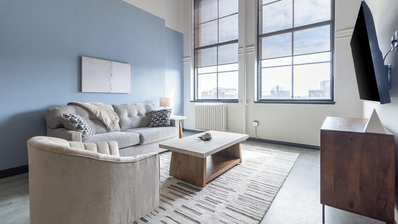 Photo of Livingroom in Downtown Hartford