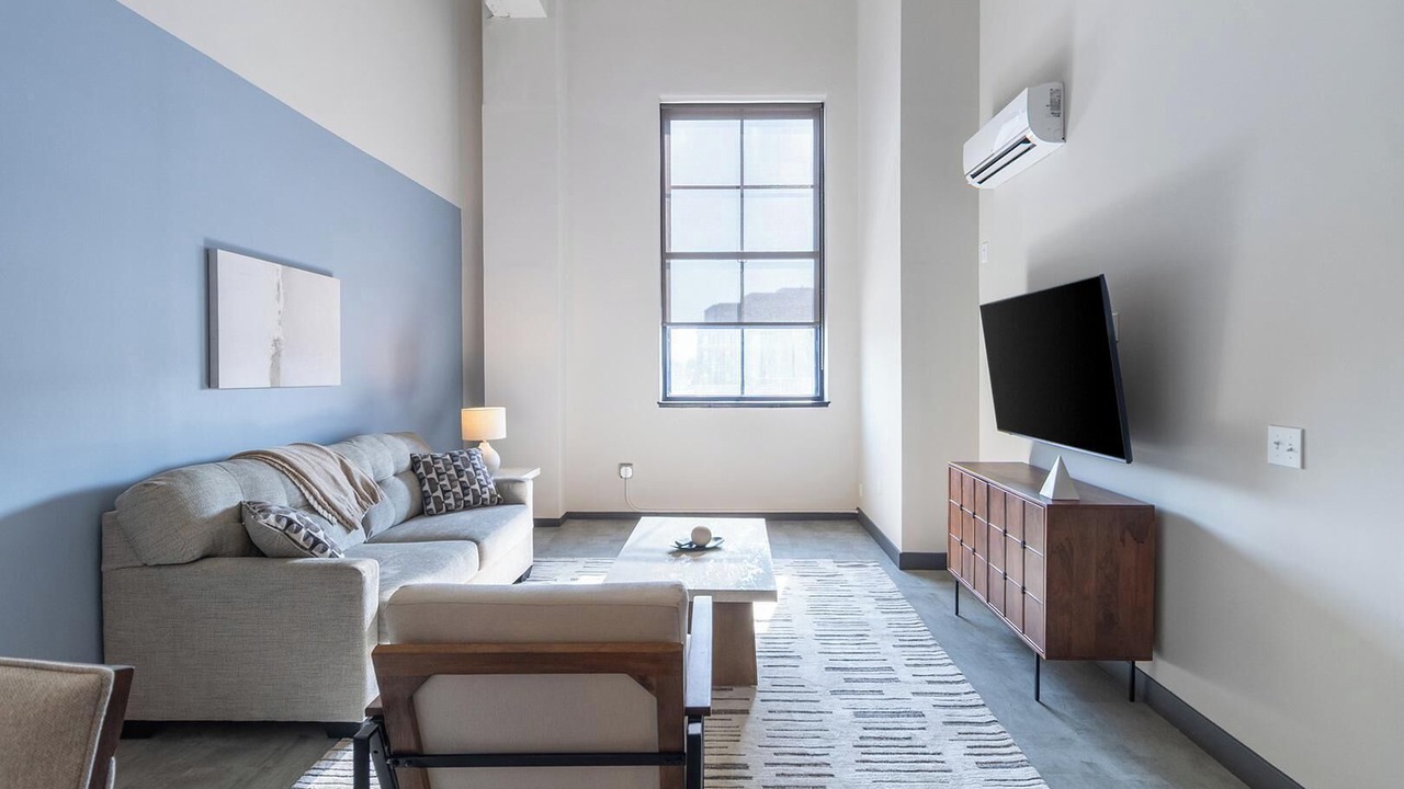 Photo of Livingroom in Downtown Hartford