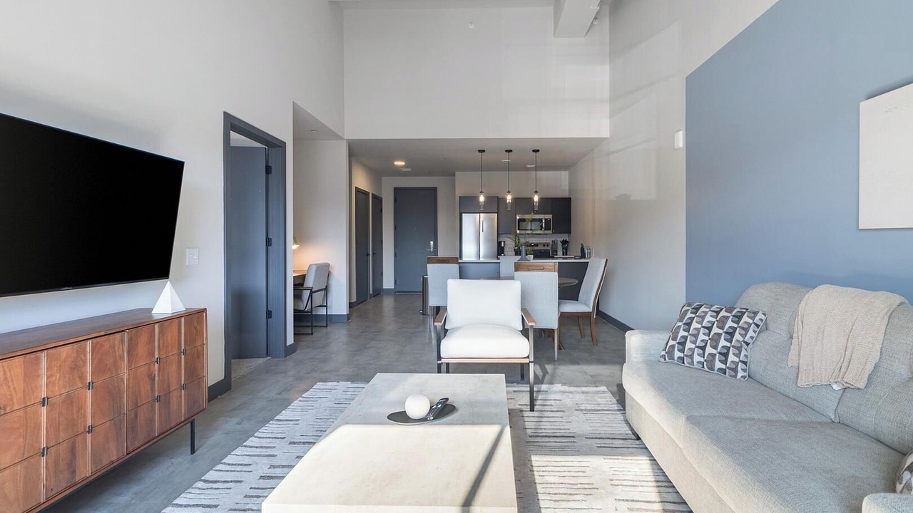 Photo of Livingroom in Downtown Hartford