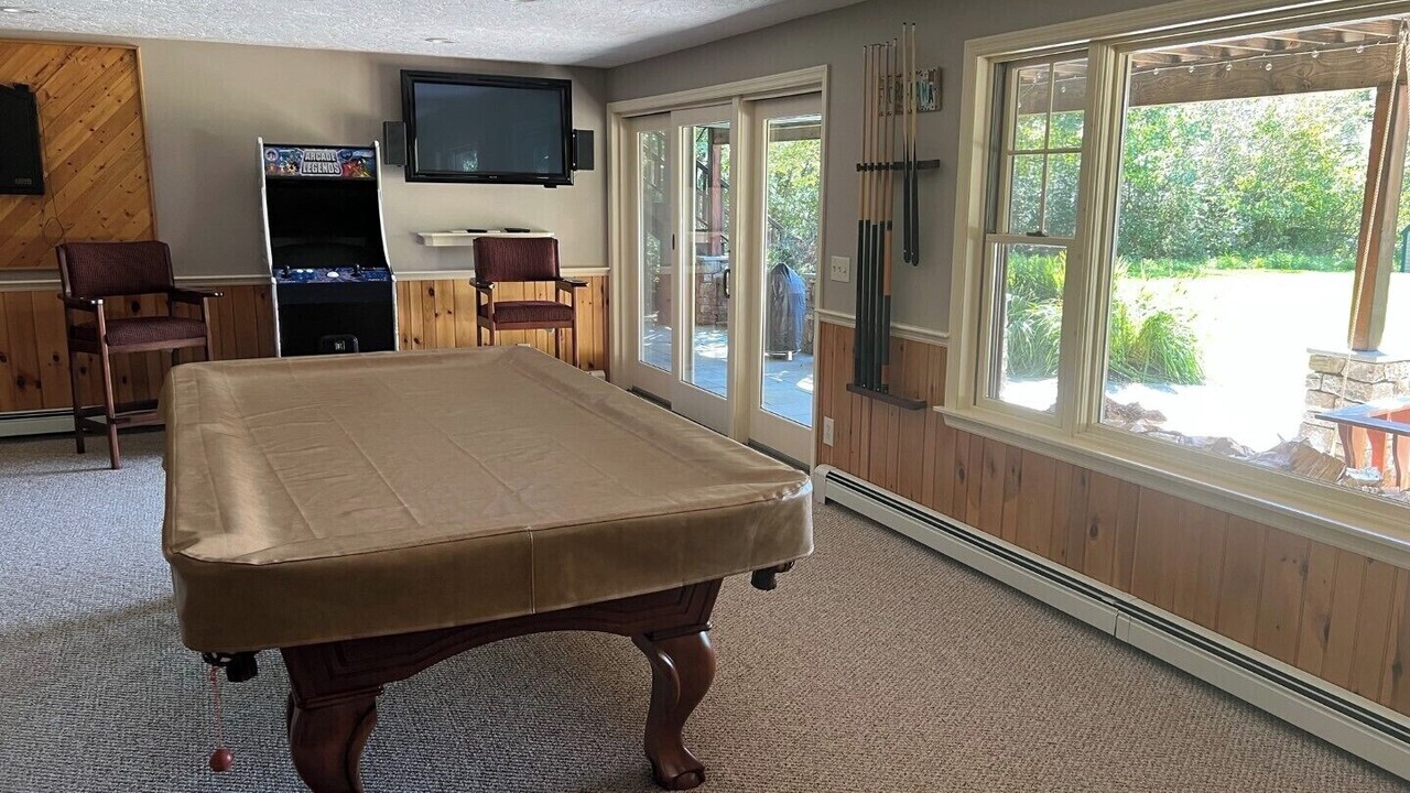 Photo of Bedroom in Mirror Lake