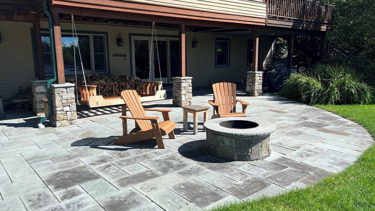 Photo of Patio Balcony in Mirror Lake