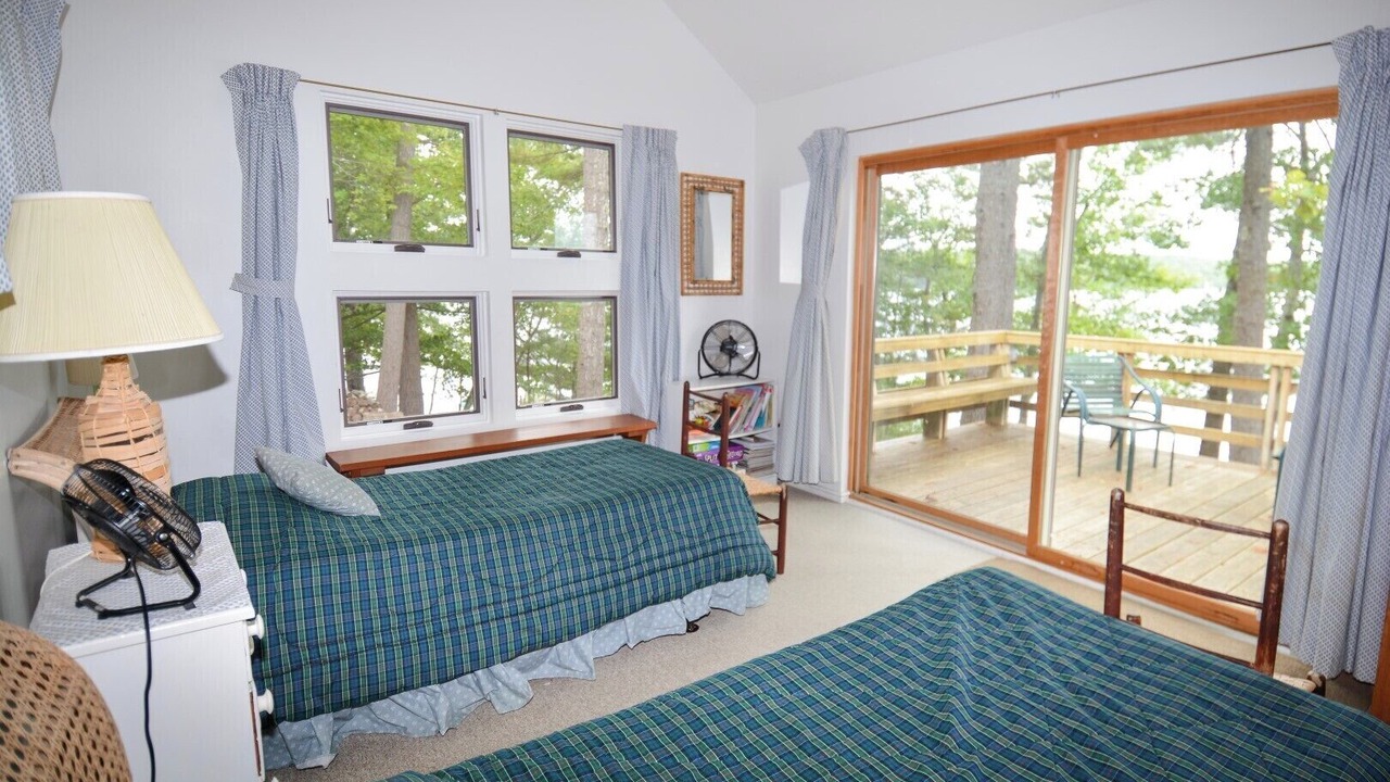 Photo of Bedroom in Tuftonboro