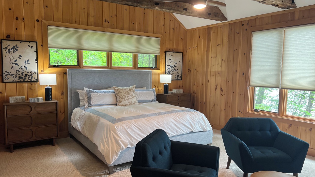 Photo of Bedroom in Tuftonboro