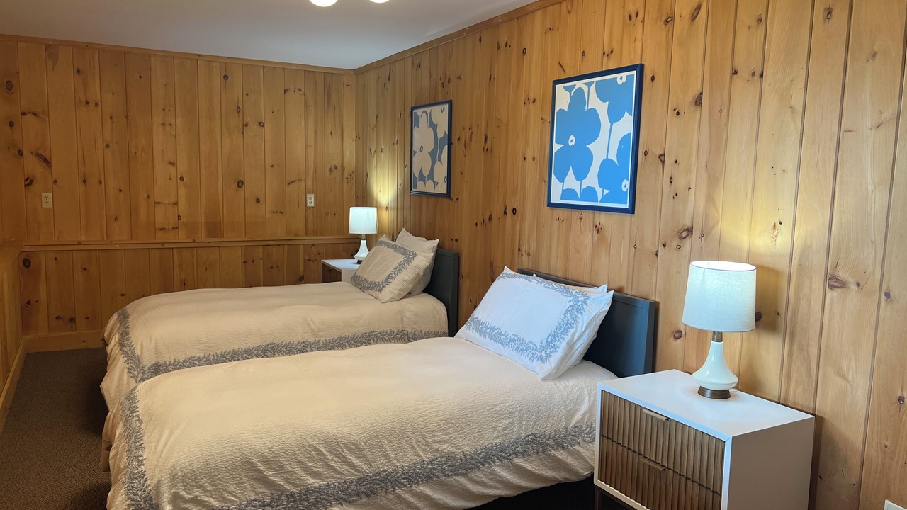 Photo of Bedroom in Tuftonboro