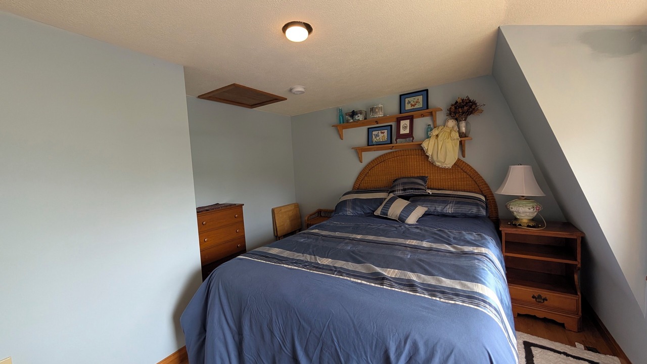 Photo of Bedroom in Seneca Falls