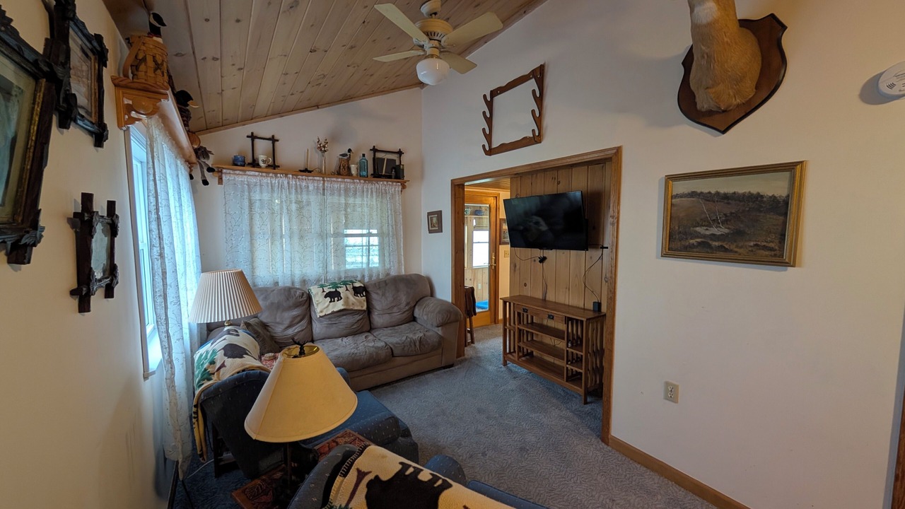 Photo of Livingroom in Seneca Falls