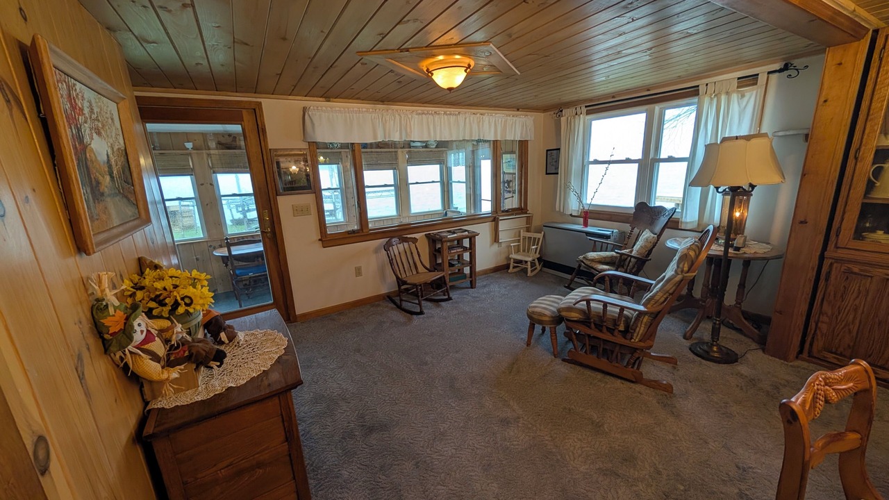 Photo of Livingroom in Seneca Falls