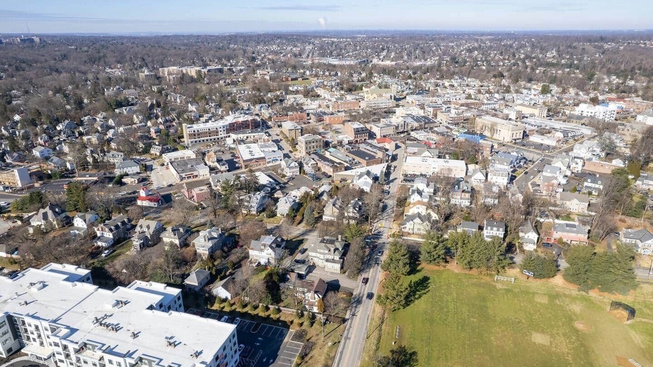 Photo of Outdoor in Foxcroft Square