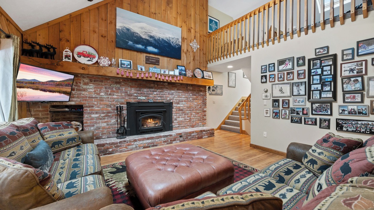 Photo of Livingroom in Intervale