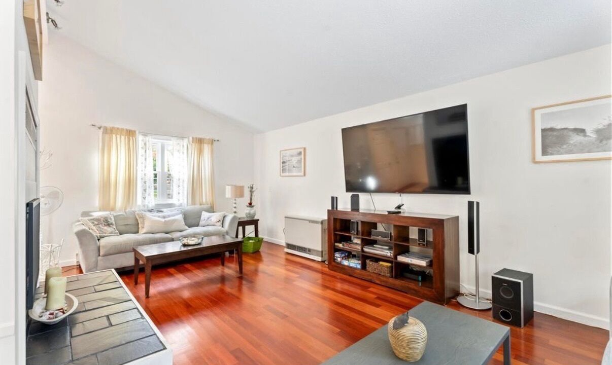 Photo of Livingroom in Tisbury