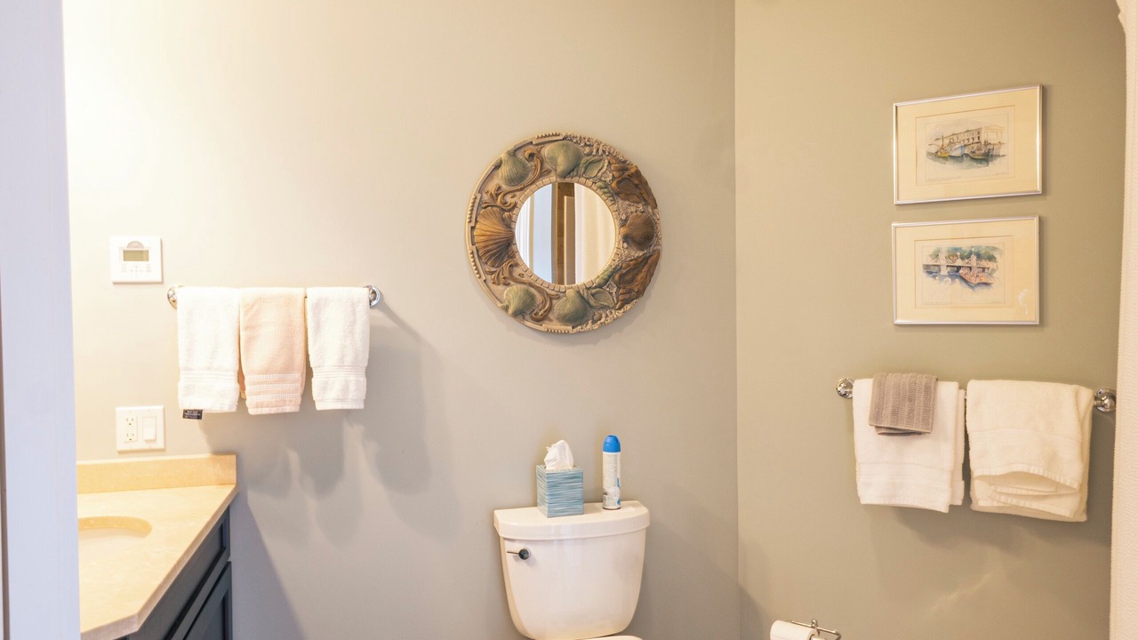 Photo of Bathroom in Silver Lake