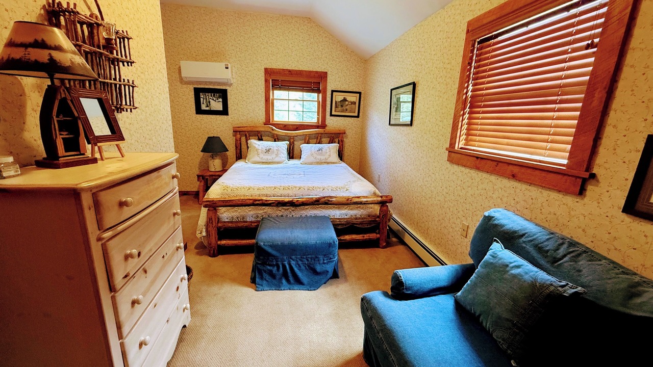 Photo of Bedroom in North Creek