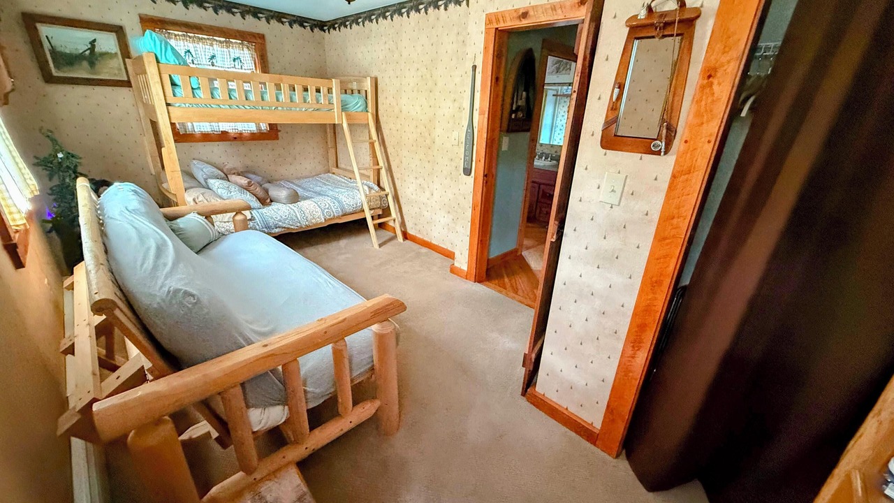 Photo of Bedroom in North Creek