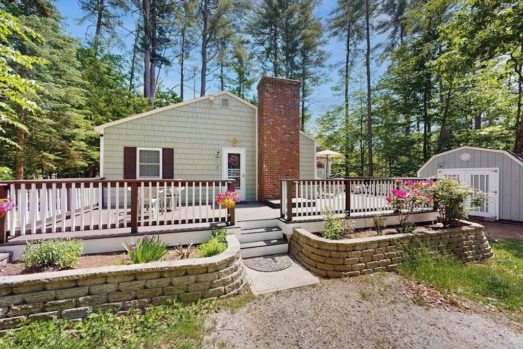 Photo of Patio Balcony in Moultonborough