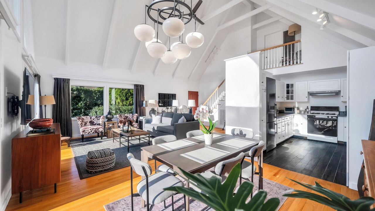 Photo of Livingroom in Shinnecock Hills