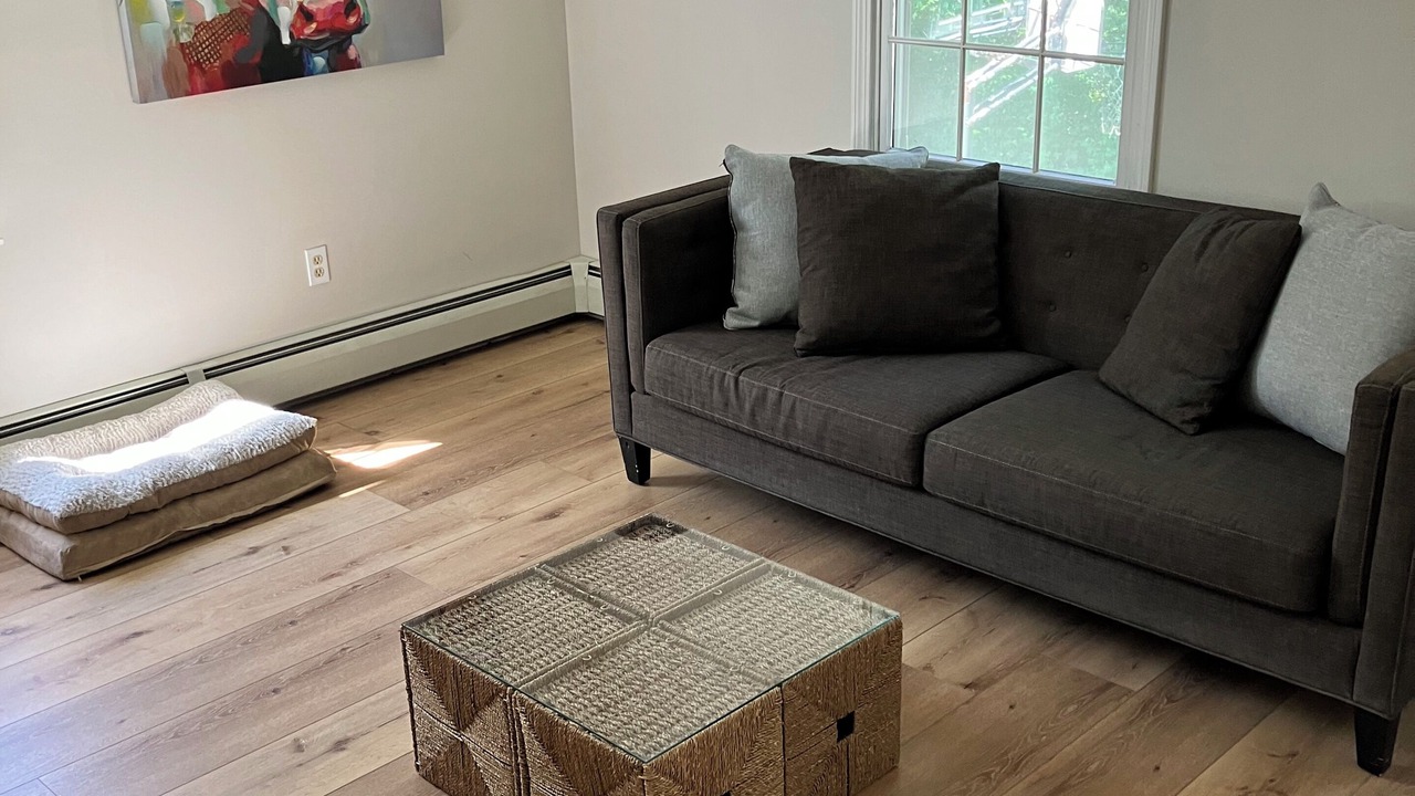Photo of Livingroom in Kingston