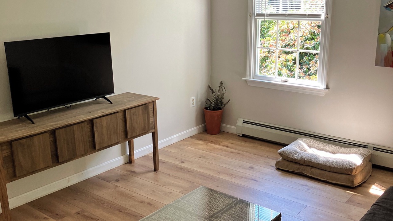 Photo of Livingroom in Kingston