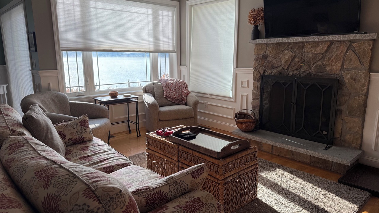 Photo of Livingroom in Gilford