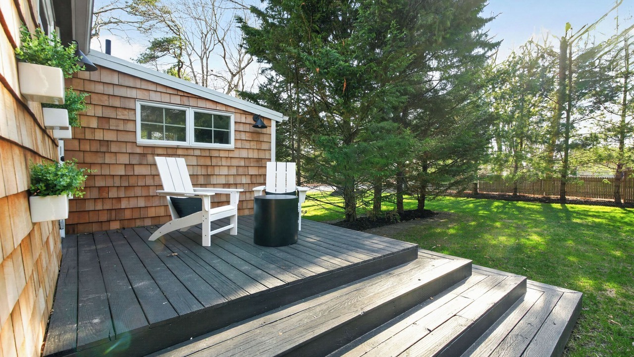 Photo of Patio Balcony in Westhampton Beach