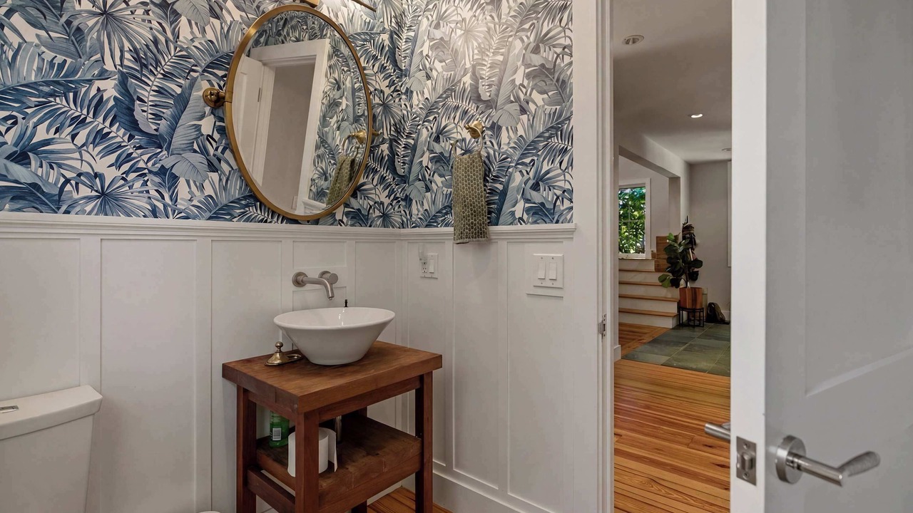Photo of Bathroom in Fifth Ward